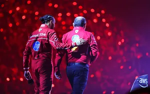 F1 : Fred Vasseur couvre (encore) Lewis Hamilton, Ferrari fulmine