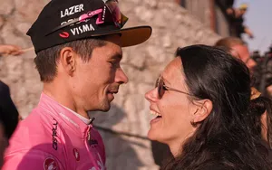 Giro 2023 : “J’ai toujours de l’espoir et je continue à me battre” – Primoz Roglic métamorphosé par le public slovène