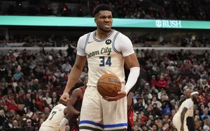 Spurs – trade Antetokounmpo : le Greek Freak enterre les derniers espoirs de San Antonio
