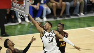 NBA Playoffs : les Bucks écrasent les Hawks et égalisent dans la série
