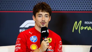F1 : Charles Leclerc évoque ouvertement un départ de chez Ferrari