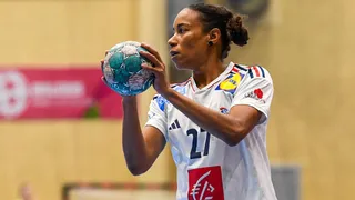 Handball : Estelle Nze Minko pourrait faire une pause avec les Bleues