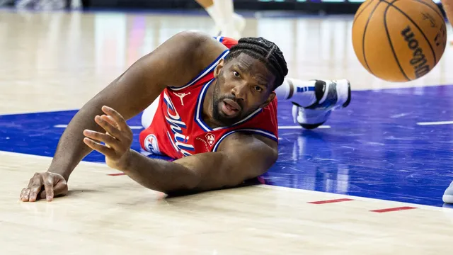 NBA Playoffs : Les Bucks de Giannis et les Sixers d’Embiid OUT !