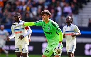 Strasbourg : Mike Penders, symbole de la philosophie de Liam Rosenior