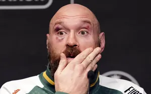 Boxe : Tyson Fury accuse le coup après sa nouvelle défaite contre Oleksandr Usyk