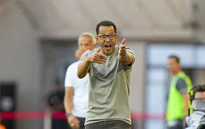 Mercato Strasbourg : Liam Rosenior valide un dernier mouvement sur le fil