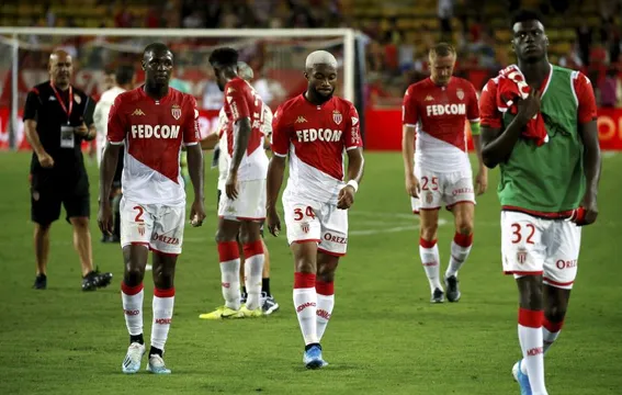 Les joueurs de l'AS Monaco après la défaite contre Lyon.