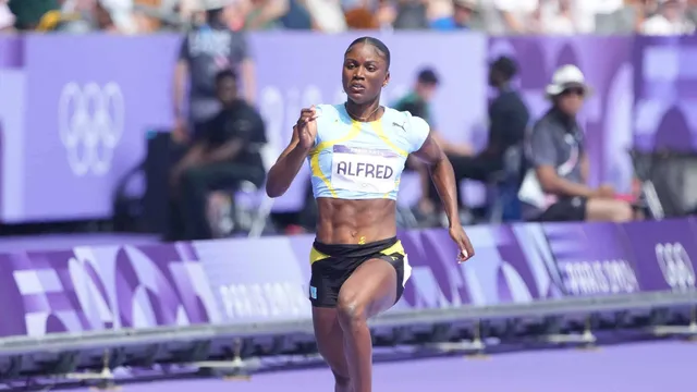 JO 2024 : Incroyable, une athlète remporte le 100 m et ramène la première médaille de l’histoire de son pays