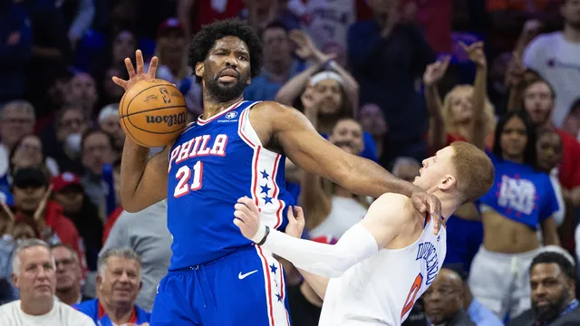 NBA : la blessure effrayante de Joël Embiid inquiète