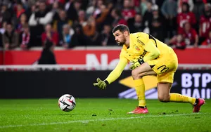RC Lens : Pourquoi Will Still ne doit pas se priver de Mathew Ryan contre l’ASSE