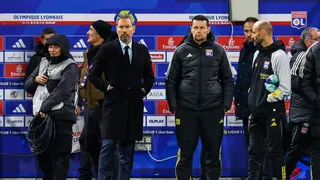 Mercato : L’OL observe une étonnante piste en défense centrale