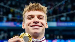JO 2024 : “Il peut rivaliser avec Phelps”, Léon Marchand encensé par un porte-drapeau