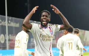 Mercato OL : après Mangala, un nouveau milieu de terrain belge dans le viseur