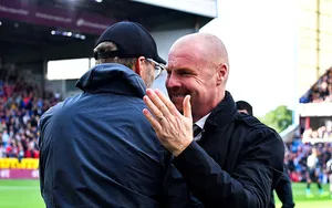 Un entraîneur de Premier League a giflé un de ses joueurs