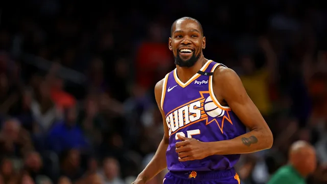 NBA : Kevin Durant de plus en plus proche de Wembanyama et des Spurs