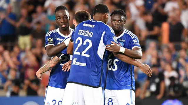 Mercato Strasbourg : Un défenseur pisté par Wolfsburg