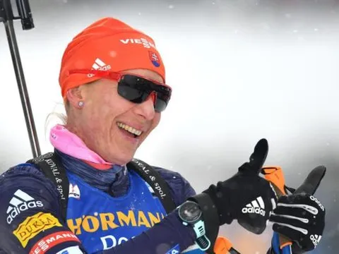 Oslo : Anastasia Kuzmina fait coup double sur le sprint, une belle course pour Célia Aymonier