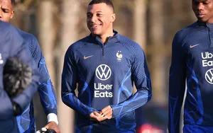 Kylian Mbappé : un capitanat et des questions