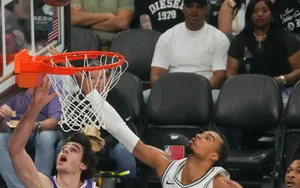 Wemby la nuit : 29 points, les Spurs écrasent les Kings 130-103