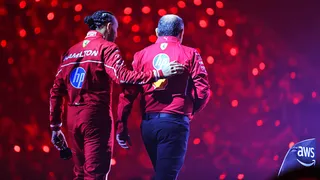 F1 : Fred Vasseur couvre (encore) Lewis Hamilton, Ferrari fulmine