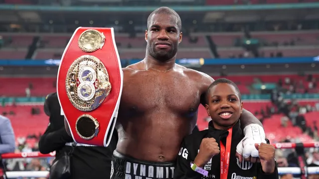 Boxe IBF : Le classement des Poids Lourds