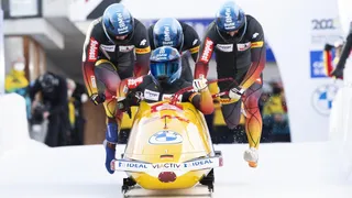 JO 2022 : Francesco Friedrich réalise un doublé historique et entre dans la légende du Bobsleigh