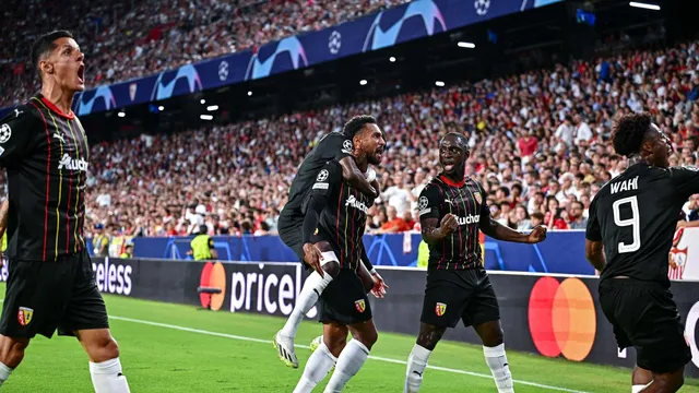 Mercato Lens : un buteur miracle de la saison passée en route vers le Qatar