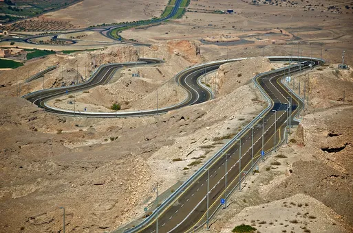 Résultat de recherche d'images pour "Jebel Hafeet climb"