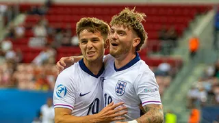 Mercato Strasbourg : Liam Rosenior drague une ancienne cible de l’OL et du RC Lens