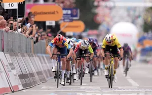 Étape 18 Giro 2025 : parcours détaillé, profil, favoris et horaires