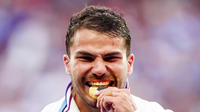 Cérémonie de clôture des JO 2024 : Antoine Dupont donne rendez-vous aux Français !
