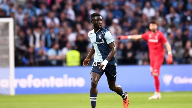 RC Lens Mercato : une piste en défense s’éloigne !