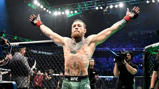 Conor McGregor atomise Donald Cerrone !