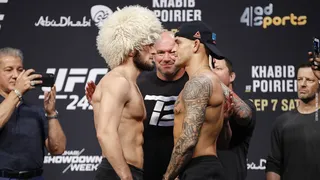 Khabib Nurmagomedov garde son titre !