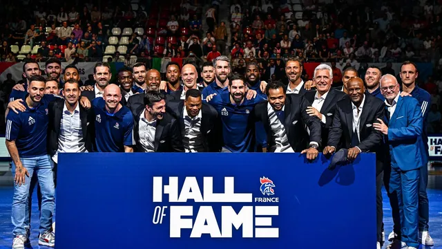 Une légende de l’Équipe de France rebondit… dans le hockey sur glace !
