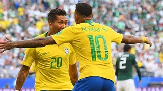 Le Brésil avance en quart !
