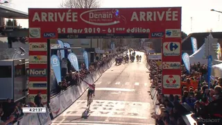 Le gros numéro de Mathieu van der Poel à Denain