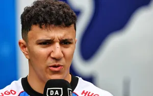 F1 Grand Prix du Japon 2025 : Isack Hadjar s’excuse auprès de Red Bull