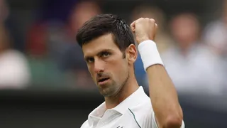 Wimbledon (H) : Djokovic sans soucis, Sinner déjà dehors