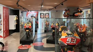 MotoGP : A la découverte du musée Marc Marquez !