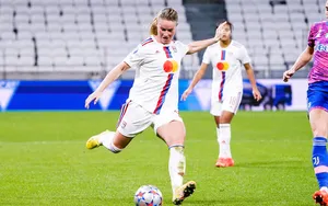 Amandine Henry : Âge, Stats, Palmarès, Couple et Club