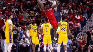 NBA : Le contre sensationnel de Zion Williamson sur LeBron James ! (Vidéo)