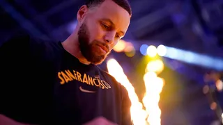 Quel est le salaire de Stephen Curry en NBA ? 