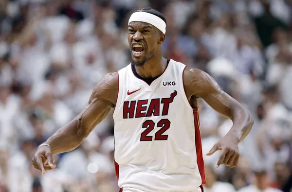 Jimmy Butler et le Heat de Miami tout proches d'éliminer Boston des Playoffs NBA 2023 (iconsport)