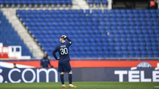 FC Barcelone : Lionel Messi suspendu au PSG, Xavi réagit !