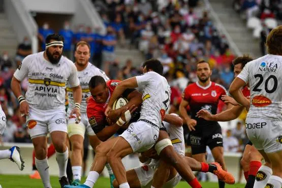 https://www.lepopulaire.fr/photoSRC/VVNUJ1paUTgIBhVOCRAHHQ4zRSkXaldfVR5dW1sXVA49/rugby-top-14-match-amical-stade-toulousain-la-rochelle_4895321.jpeg