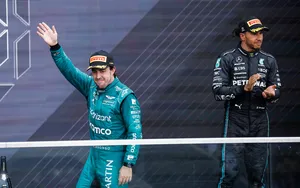 F1 – Ferrari : Schumacher tacle Hamilton, Alonso candidat au titre en 2026