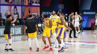 NBA – Phoenix toujours invaincu, les Lakers sur le fil