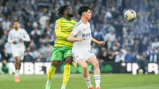 Mercato OM : Le duo Longoria – Benatia pousse pour un attaquant, une nouvelle offre tombe