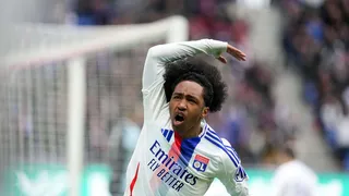 OL : Malick Fofana déjà de retour face à Manchester United ?